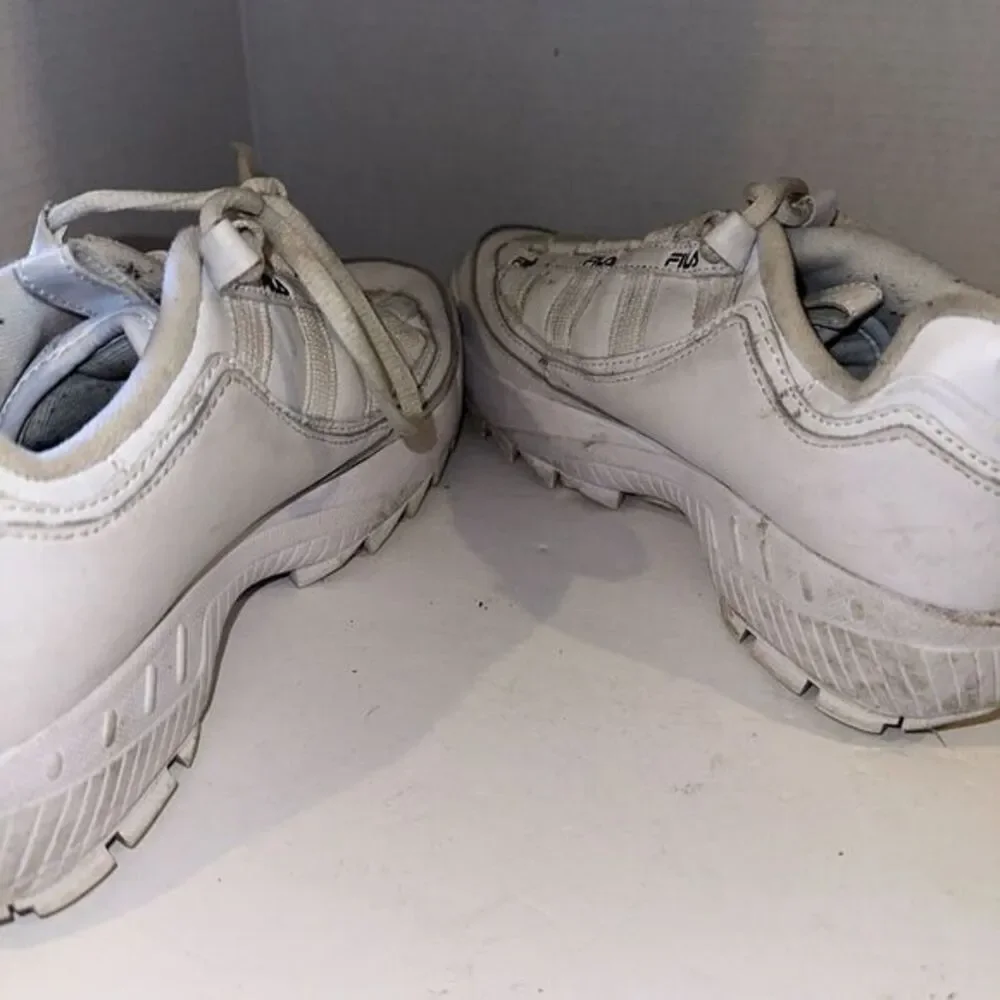 Fila Women's Disruptor II Premium‎ White Leather Athletics Size 9.5